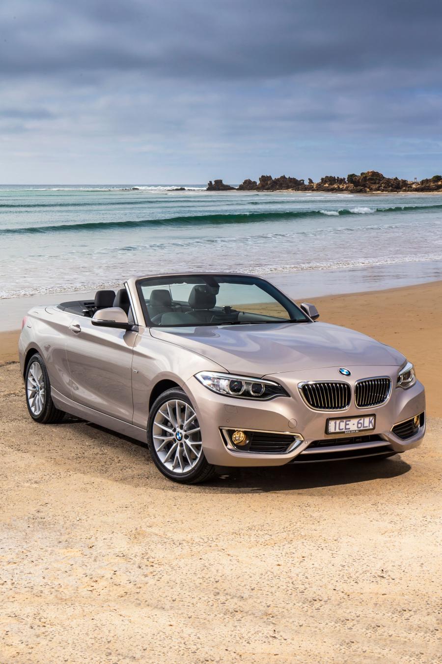  BMW 220i Convertible Luxury Line 2015 года  (AU) (фото 7 из 10)